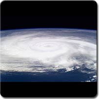 Le cyclone Fabian, vu depuis l'ISS, le 4 septembre 2003 - Source : NASA